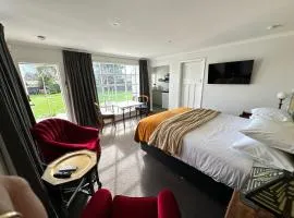Art Deco BNB