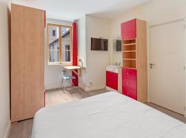 Chambres centre-ville avec espaces partagés - accessibles et abordables, hotel en Nantes