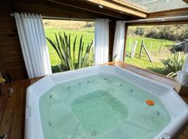 Chale com jacuzzi - Refuge Sunset Valley, hotel in Urubici