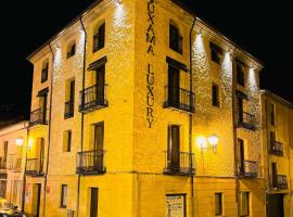 Apartamentos UXAMA LUXURY EPONA - junto a la Plaza Mayor con ascensor