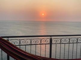 Apartamento frente al mar en el Rodadero, hotel en Gaira