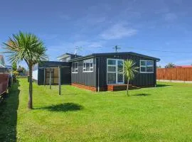 Snapper Bach - Foxton Beach Holiday Home