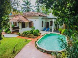 Casa Maya - 2 Bedroom Portuguese Villa with Private Pool, hotel en Candolim