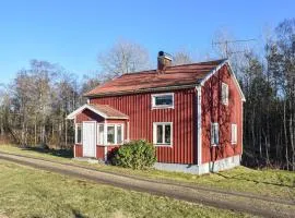 2 Bedroom Pet Friendly Home In Burseryd