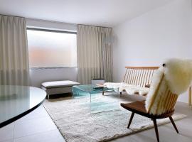 RUFF - Hosai -, &xi;&epsilon;&nu;&omicron;&delta;&omicron;&chi;&epsilon;ί&omicron; &mu;&epsilon; &upsilon;&delta;&rho;&omicron;&mu;&alpha;&sigma;ά&zeta; &sigma;&tau;&eta;&nu; &Kappa;&alpha;&nu;&alpha;&zeta;ά&omicron;&upsilon;&alpha;