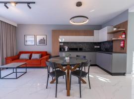 Brand New Luxurious Seafront With View Apartment - Prime Location, hotel v destin&aacute;cii St Paul's Bay