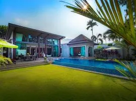 Horizon Gardens - Stunning 3 Bedroom Pool Villa