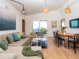 Antonia House