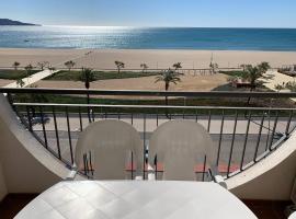 AwayDays - Apartamento en la 7a planta vista mar!, hotel Empuriabrav&aacute;ban