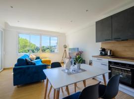 LA GRANDE BLEUE, Magnifique T2 climatis&eacute;, proche de la mer, hotel em Menton