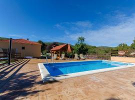 Villa Strikina kuca, hotel en Slivno