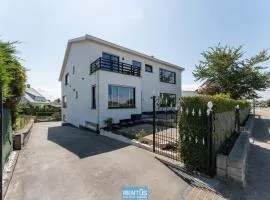 Villa Sealise - spacious house by the dunes in Westende