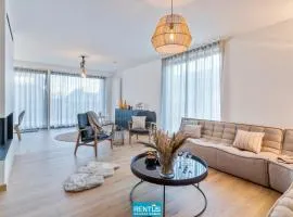 Villa Sailing-large luxury house in quiet location