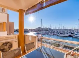 Une vue au dessus de la marina