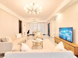 Apple Tree Apartment , 2 bedroom Luxury suites, hotel com piscina em Syokimau