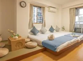 5 minutes from Asakusa,3 minutes from kuramae,elevator,TV,7people