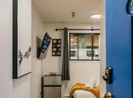 The Dorm Ski-In Ski-Out Studio, Pool and Gym