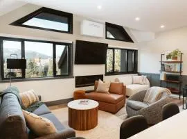 Whistler Luxury, Prime Location, Mtn Views and 2BR