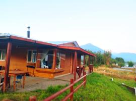 Cabañas Hornopiren, hotel v destinaci Hornopiren