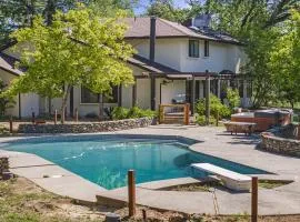 King Suite Honey Run Escape in Nature