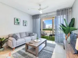 Central City 3 Bed Apt, Pool, 2 Free Secured Parks