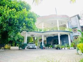 Gemini Royal Mount Resort