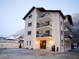 Pension Noblesse, hotell i Băile Herculane