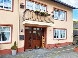Ferienwohnung Zur Kasselburg – hotel w mieście Pelm