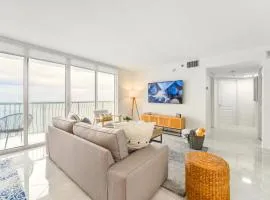 Open the Window and Enjoy the Sea Breeze at Exclusive Condo!