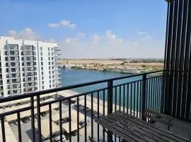 Cozy studio in YAS ISLAND with canal view