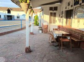 Конна база Ескус Хорсес, hotel v destinaci Gigen