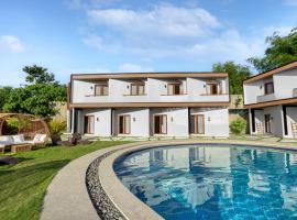 Secret Garden Resort & Villas Panglao Island, khách sạn ở Biking