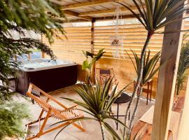 Duguesclin entre Dinan et Plages, hotel v destinaci Corseul