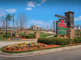 Holiday Inn Club Vacations Apple Mountain Resort at Clarkesville, hotel s jacuzzi v destinaci Clarkesville