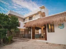 La Familia Casa and Suites