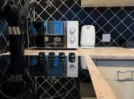 Spacious 2BDR Flat City Centre