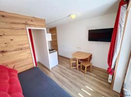 Le Courchevel à Grèsse, hotel di Gresse-en-Vercors
