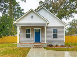 3 Mi to Dtwn: Home w/ Patio & Grill in New Bern, hotel v mestu New Bern