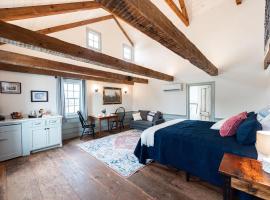 Hudson upstairs suite - The Mohawk Valley House, hotel v destinaci Bellmead