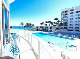 Castle L5 Oceanview Double-loft with pool, beach access, tennis, free parking!