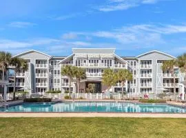 Gulf Front - Large Pool - Bikes - Gated Community