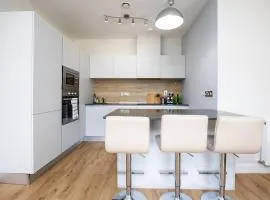 Deluxe Seaview Apartment