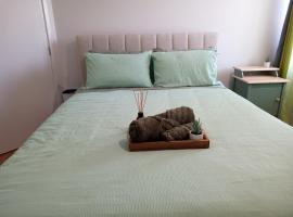 La Casa Verde in Warner Lakes - A Boutique Guesthouse - A Welcoming Homestay, hotel sa Brendale
