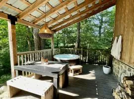 Le 14 Chalets Howard - Spa-Shower-Hammock-Bromont