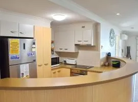 Jubilee Apartment 04 - Bring your own linen