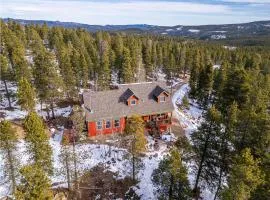 Arapaho Forest Lodge w Hot Tub + Trail Access