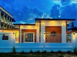 N&N Home&Resort, casa de campo em Ratchaburi