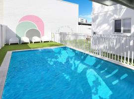 Palms on Parker Backpackers, Hotel in Maroochydore