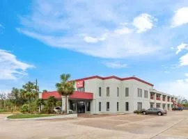 Econo Lodge Inn & Suites