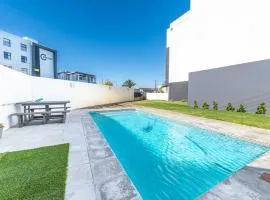 Top Floor Beachfront w Views, Blouberg, 51 Beach Break